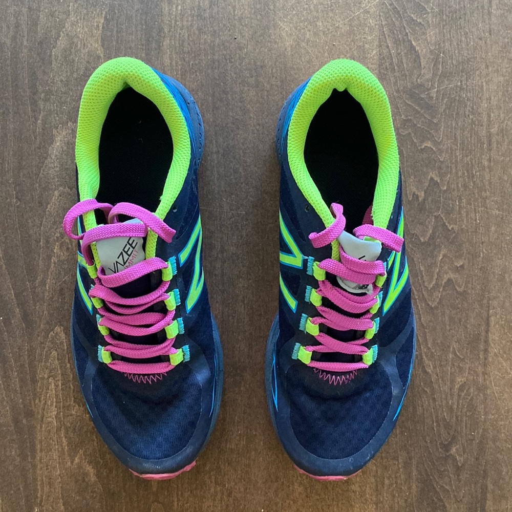 New Balance size 7 VAZEE Summit Running Shoes